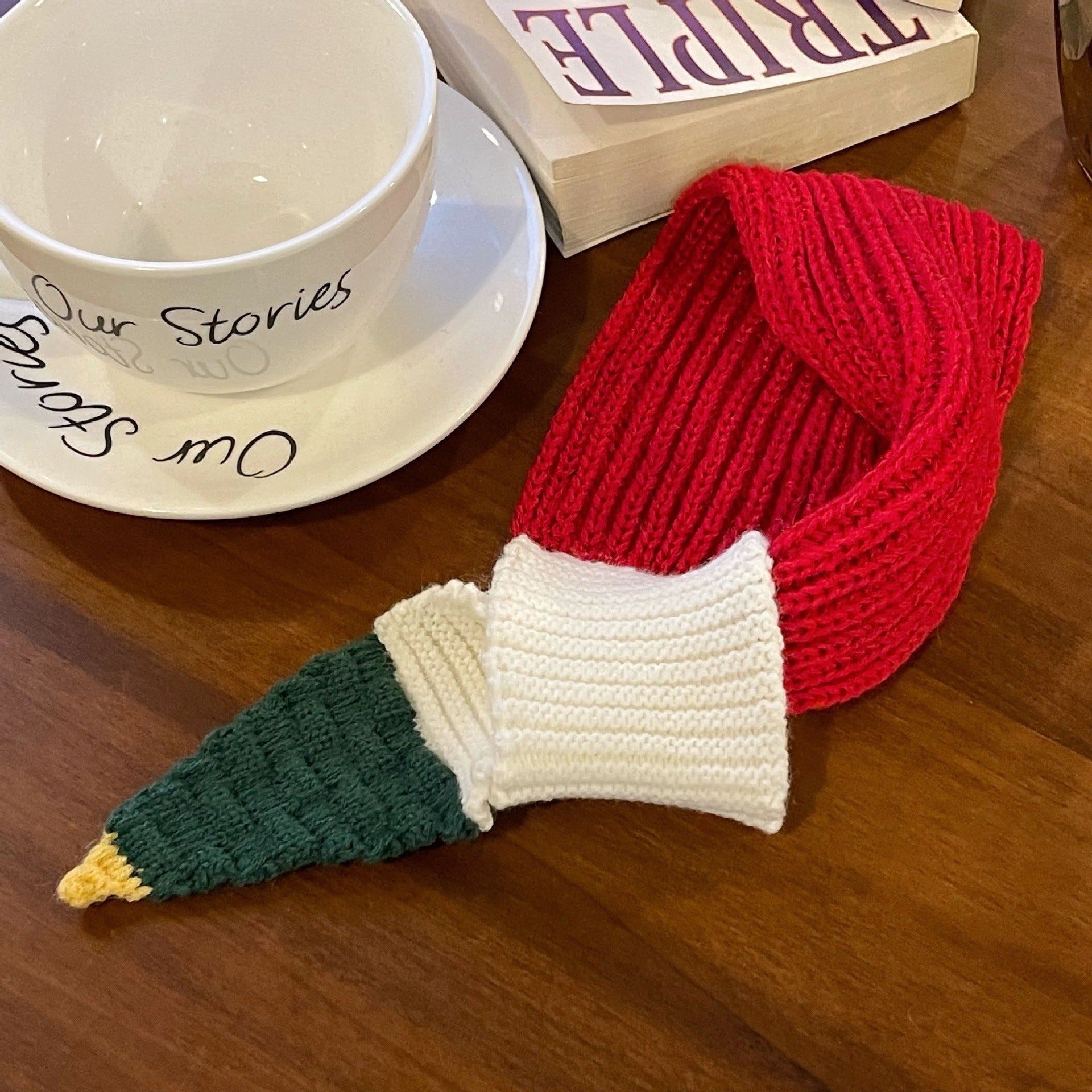 Festive Christmas Sweater for Dogs & Cats – Cozy Holiday Pet Outfit